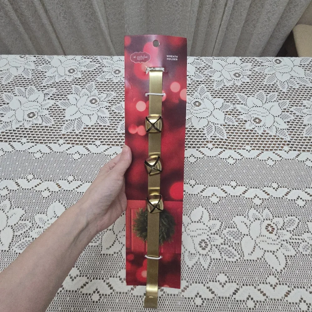 Kohl's Jingle Bells Wreath Hanger Holder 15